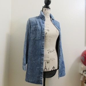 FOREVER 21 LONG DENIM BUTTON UP